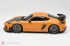 1:18 Norev 2023 Porsche Cayman GT4 RS Weissach Pack