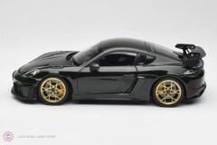 1:18 Norev 2023 Porsche Cayman GT4 RS with Weissachpackage - Brewster
