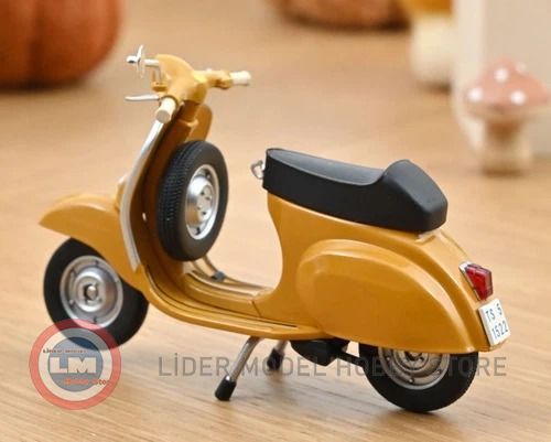 Miniature Vespa 50 R 1969 – Jaune Positano – Échelle 1/18 – NOREV – Modèle Réduit Collection