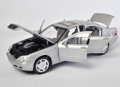 1:18 1999 Mercedes Benz S Class S600 V12 W220