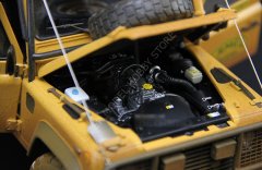 1:18 1993 Land Rover Defender 110 Camel Trophy  Support Unit Sabah Malaysia Dirty Version