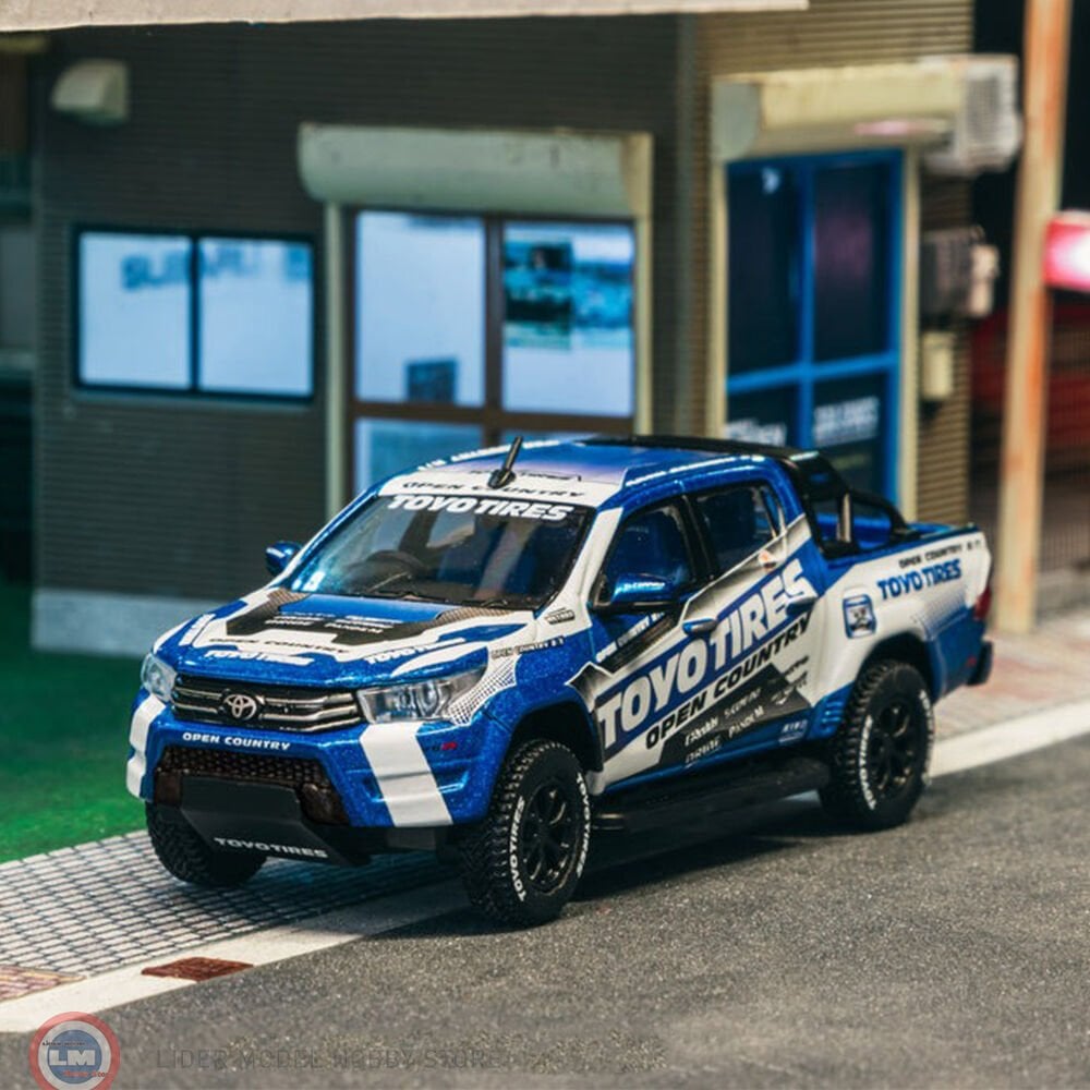 1:64 Tarmac Works 2021 Toyota Hilux Toyo Tires