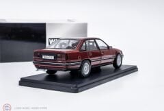 1:24 Whitebox  1987 Opel Senator B
