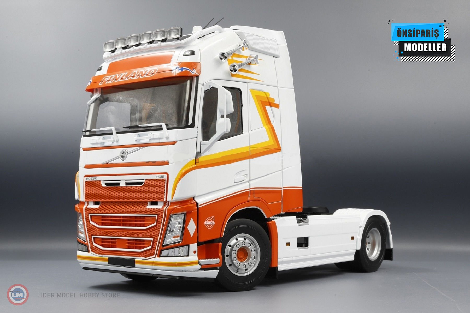 1:18 2018 Volvo FH16 XL Cab PCL30219 (Beyaz & Turuncu)