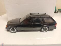 KUSURLU 1:18 OTTO 1988 Mercedes Benz S124 300TE AMG