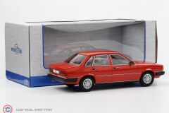 KUSURLU 1:18 MCG 1978 Audi 80 (B2)