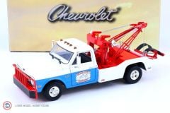 1:18 Greenlight 1969 Chevrolet C-30 Dually Wrecker