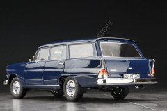 1:18 1966 Mercedes Benz 200 Universal W110