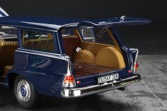 1:18 1966 Mercedes Benz 200 Universal W110