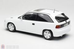 KUSURLU 1:18 Norev 1991 Opel Astra F GSI Blanc Casablanca