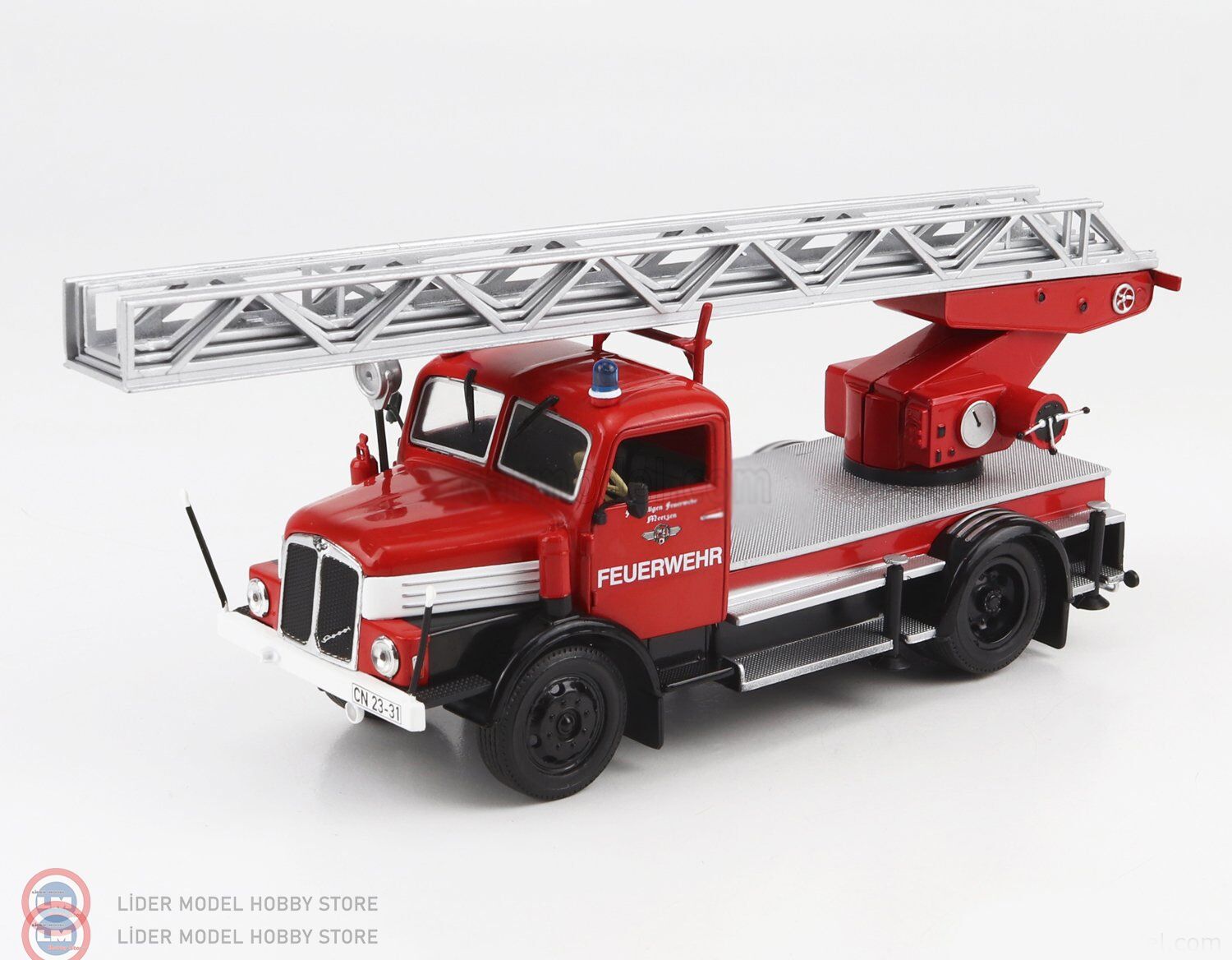 1:43 Atlas 1965 IFA S4000 DL25 TRUCK SCALA FEUERWEHR EST GERMANIA İtfaiye