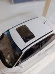 KUSURLU 1:18 Norev 1991 Opel Astra F GSI Blanc Casablanca