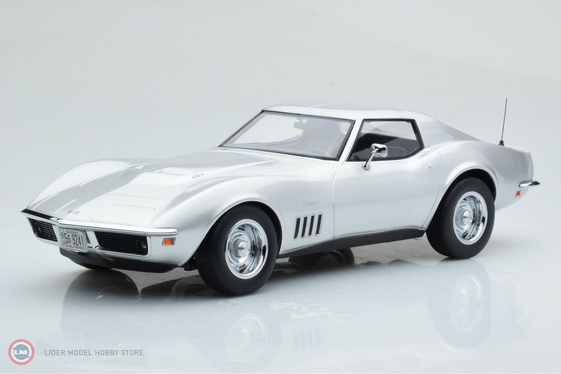 1:18 Norev 1969 Chevrolet Corvette Coupe