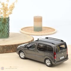 1:18 Norev 2016 Peugeot Partner