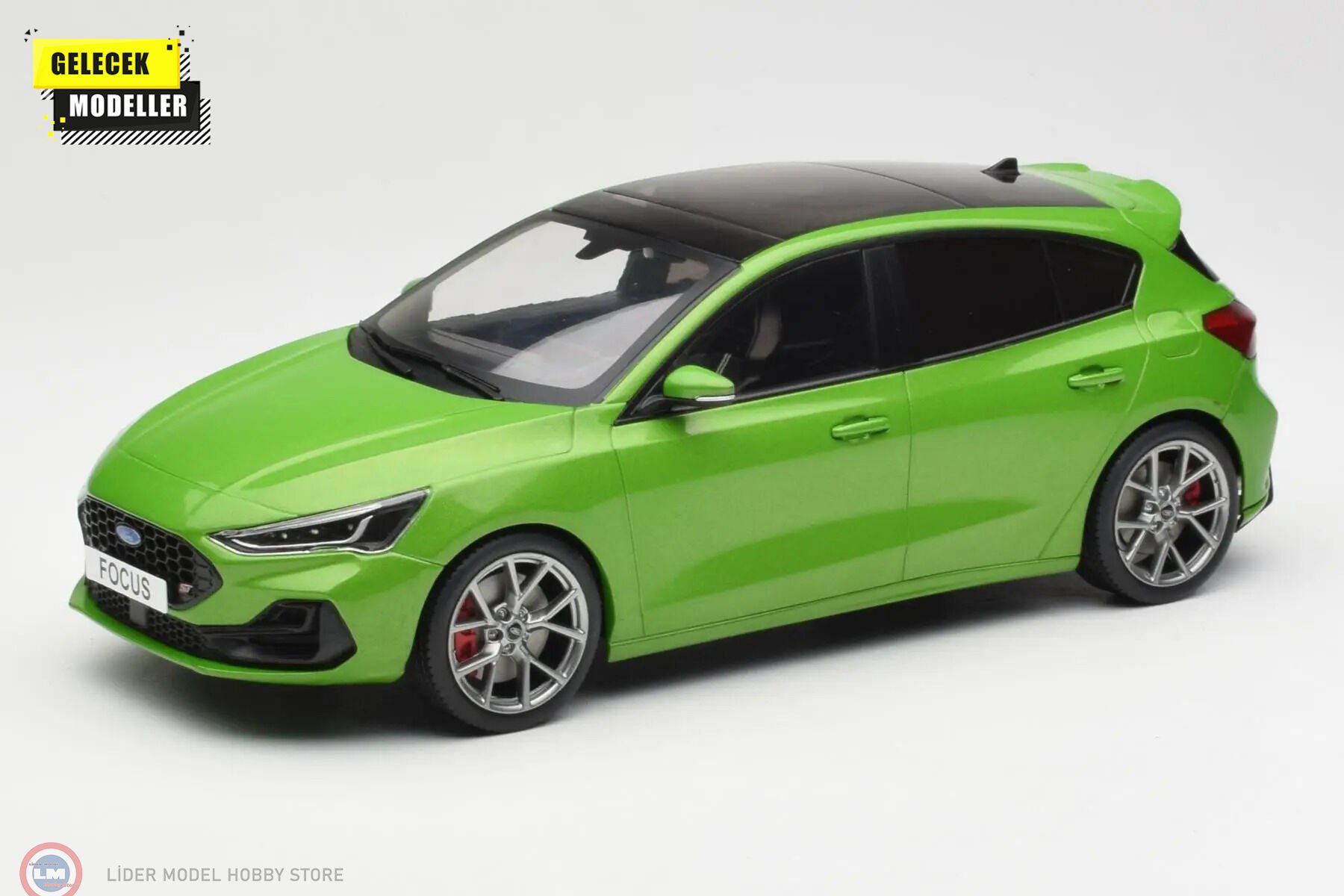 1:18 MCG 2022 Ford Focus ST