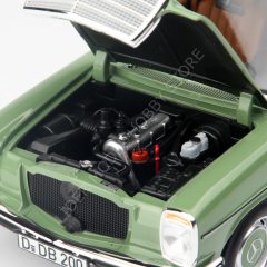 1:18 1973 Mercedes Benz 200 8 W115