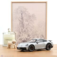 1:18 Norev 2023 Porsche 911 (992) Dakar - ice grey