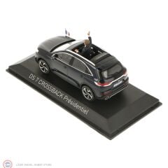 1:43 Norev 2017 DS 7 Crossback Presidentiel -  with figure