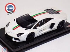 1:18 MR Collection Lamborghini AVENTADOR LP700-4 TRICOLORE