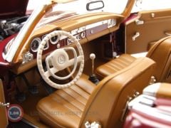 1:18 1963 Mercedes Benz 230 SL W113