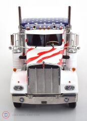 1:18 Road Kings 1977 Kenworth W900 Stars & Stripes | Ön Sipariş