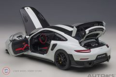 1:18 2017 Porsche 911 (991.2) GT2 RS Weissach Package