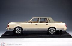 1:18 GLM / Stamp 1989 Lincoln Town Car Signature Series Sandstone Clearcoat Metallic