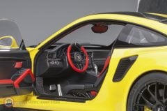 1:18 Autoart 2017 Porsche 911 (991.2) GT2 RS Weissach Package