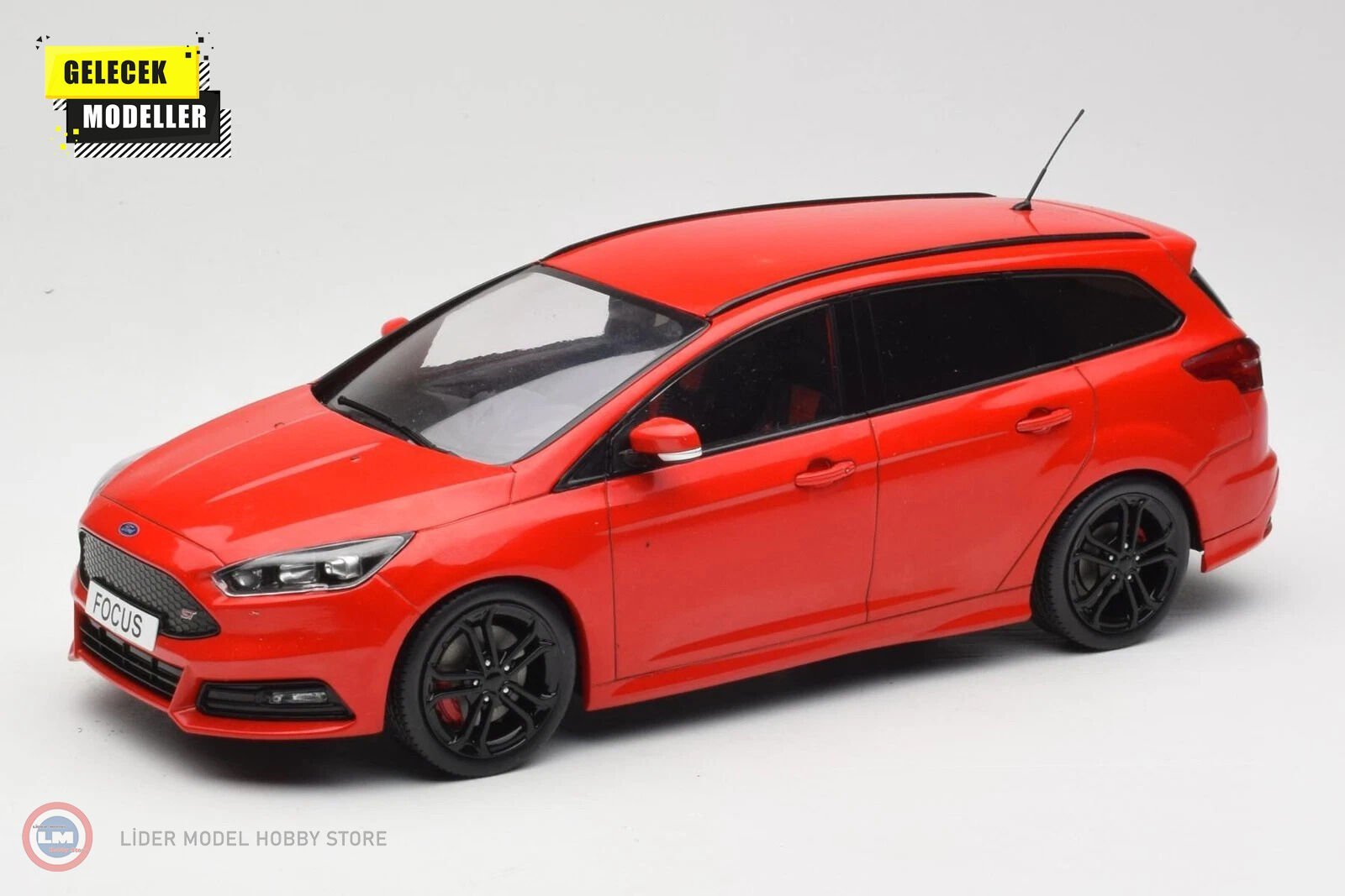 1:18 MCG 2014 Ford Focus ST Turnier