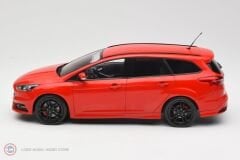 1:18 IXO 2014 Ford Focus ST Turnier