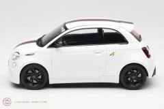1:18 MCG 2024 Fiat 500e Abarth