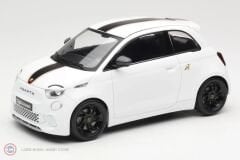 1:18 MCG 2024 Fiat 500e Abarth