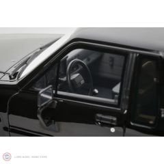 1:18 1985 Toyota Hilux SR5 “Back To The Future Specification”