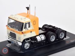 1:43 1970 GMC Astro 95