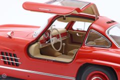 1:18 1955 Mercedes Benz 300 SL Coupé W198