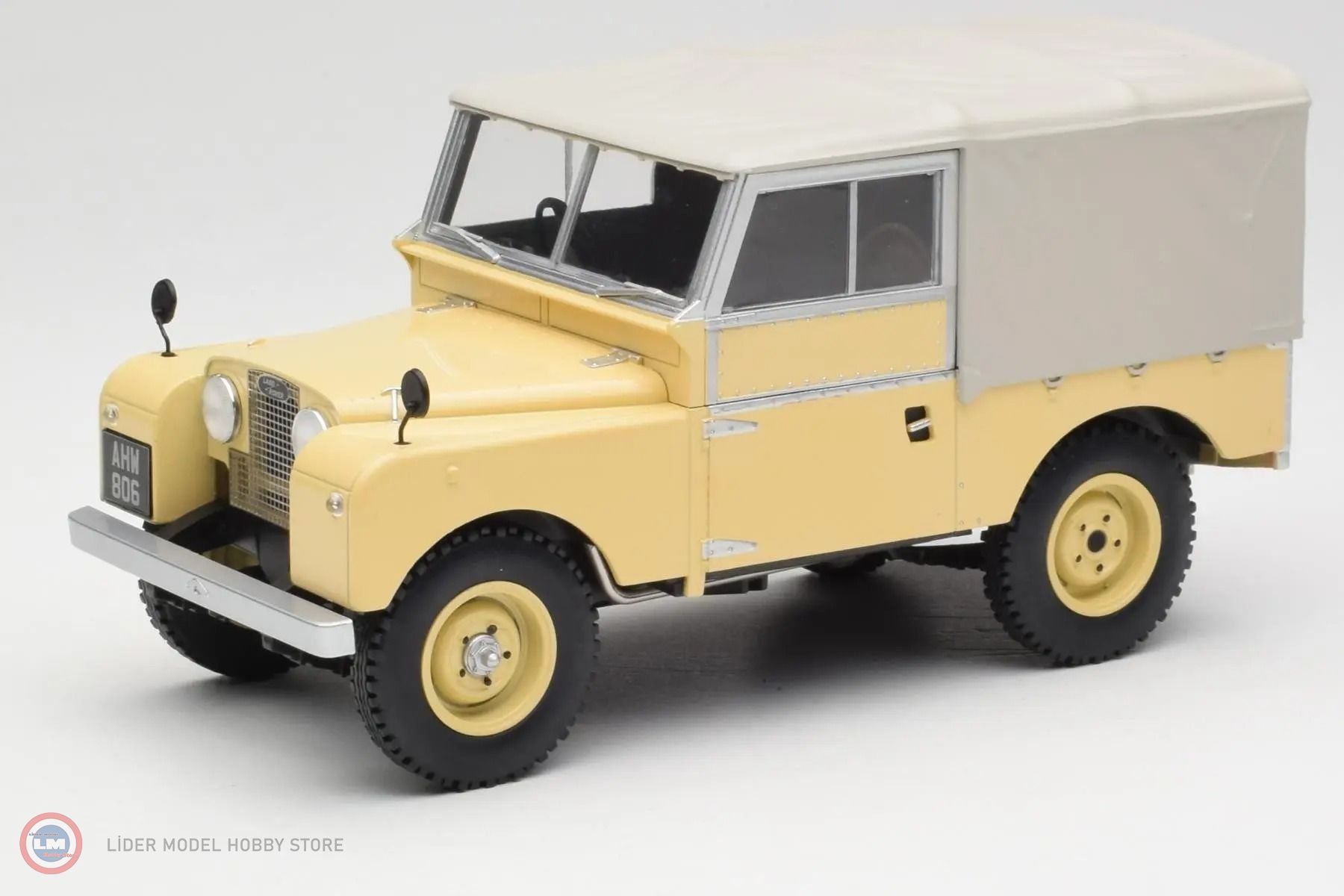 1:18 MCG 1957 Land Rover 88 Series I - Hard Top
