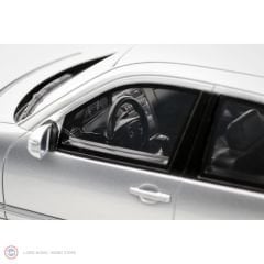 1:18 2001 Mercedes-Benz E55 AMG W210 Brilliant Silver