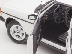 1:18 1980 Mercedes Benz 200 W123 AMG