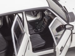 1:18 1980 Mercedes Benz 200 W123 AMG