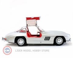 1:8 Ölçek 1955 Mercedes Benz 300SL Gullwing