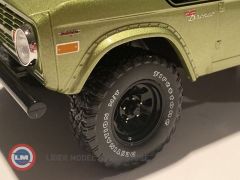 1:18 1975 Ford Bronco Sport