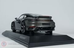 1:18 Minichamps 2022 Porsche 911 (992) SPORT CLASSIC