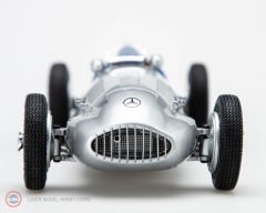 CMC - 1:18 CMC 1939 Mercedes Benz F1 W165 SPIDER DER GROSSE SIEGER