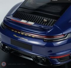 1:18 Minichamps 2022 Porsche 911 (992) SPORT CLASSIC