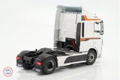 1:18 2016 DAF XF Space Cab Beyaz