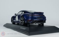 1:18 Minichamps 2022 Porsche 911 (992) SPORT CLASSIC