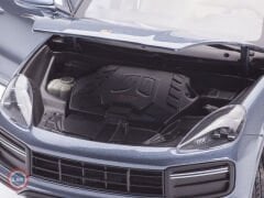 1:18  2017 Porsche Cayenne Turbo S