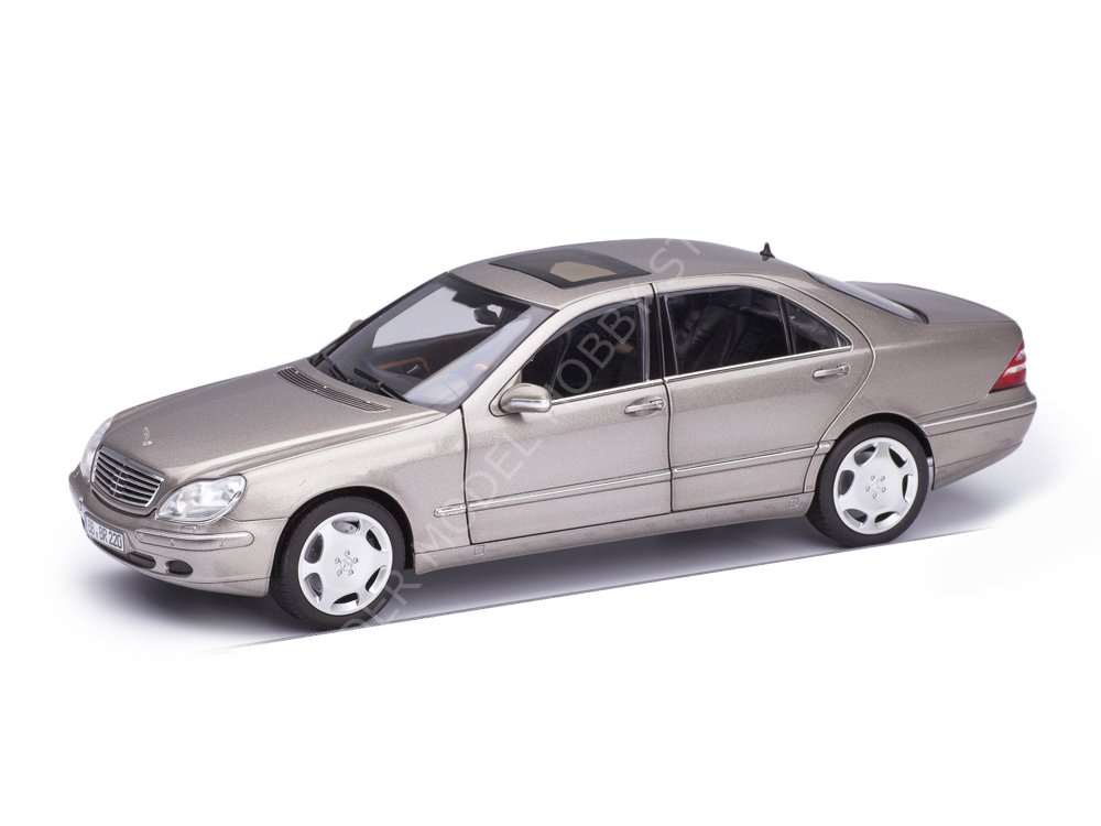 1:18 1999 Mercedes Benz S Class S600 W220