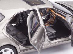 1:18 1999 Mercedes Benz S Class S600 W220