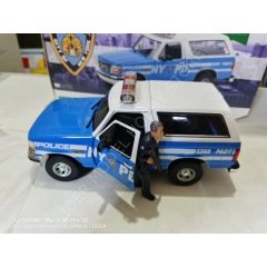 1:18 1992 Ford Bronco 4x4 The Police of New York
